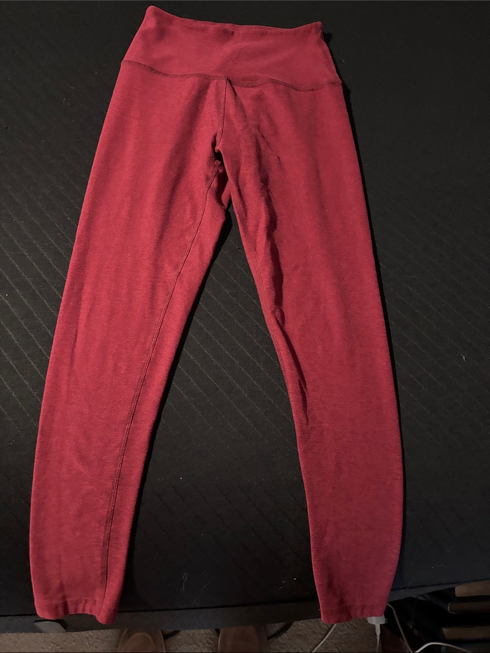 Beyond Yoga Womens Burgundy Leggings